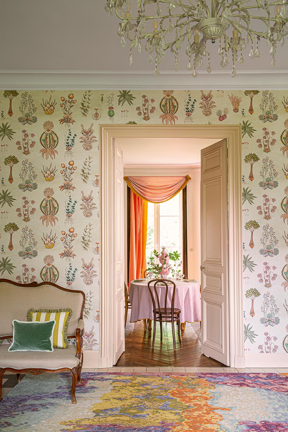 Keiko Wallpaper by Pierre Frey shown in a room setting (view 1)