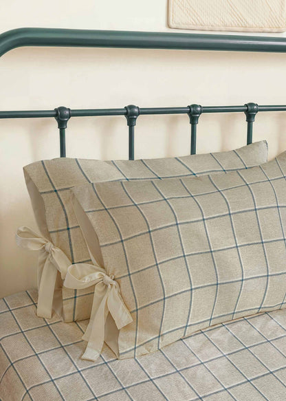 Lamlash fabric by Coordonné in Indigo, shown in a styled room