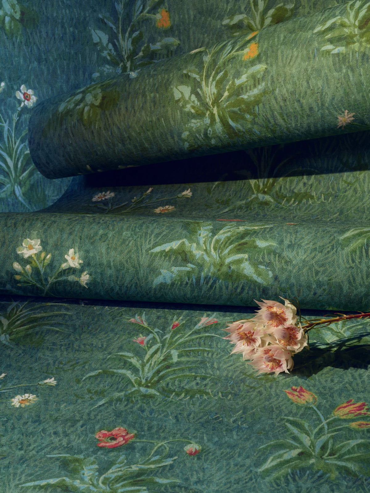 L'Herbier du Jardin Wallpaper by Pierre Frey shown in a room setting (view 2)