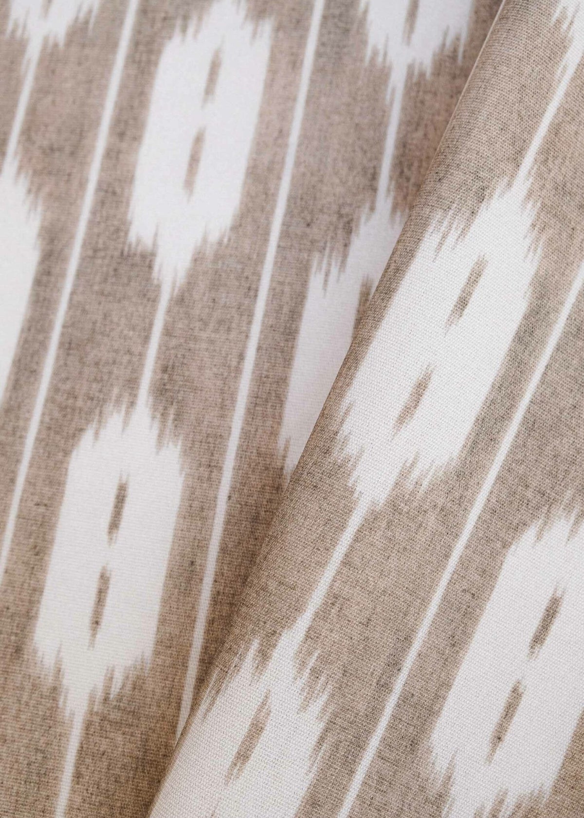 Llengües fabric by Coordonné in Cream, flat pattern view