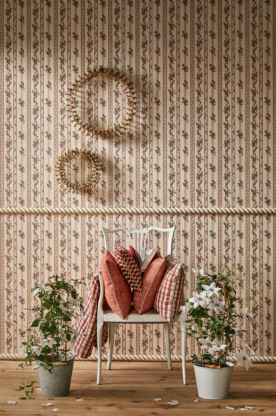 Mariefred Wallpaper by Pierre Frey shown in a room setting (view 1)