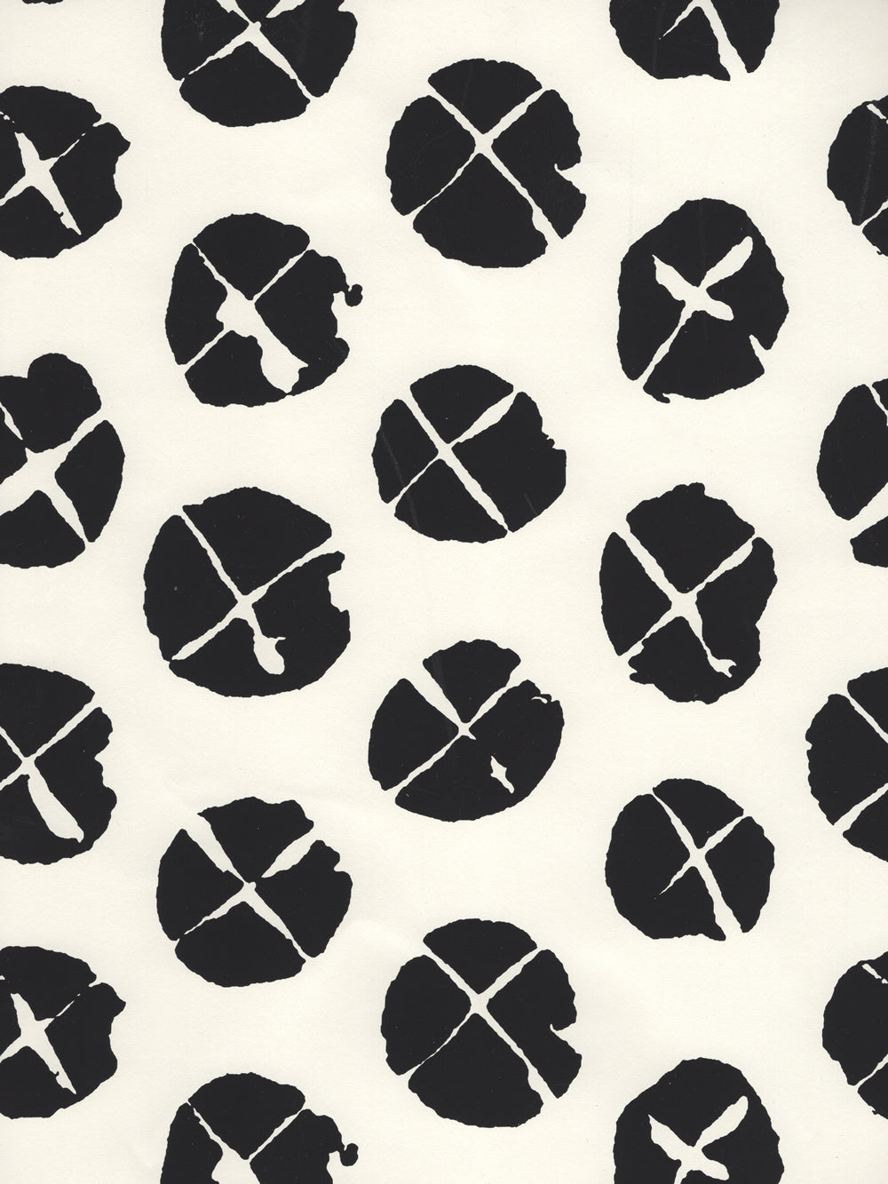 Obi II Black on Almost White wallpaper by China Seas
