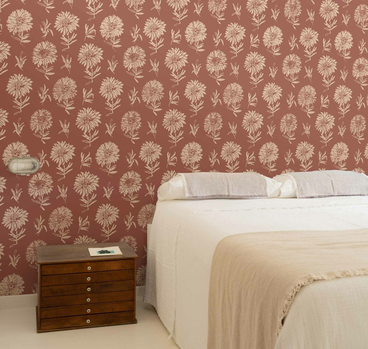 Parterre wallpaper by Coordonné in Azafrán, shown in a styled room