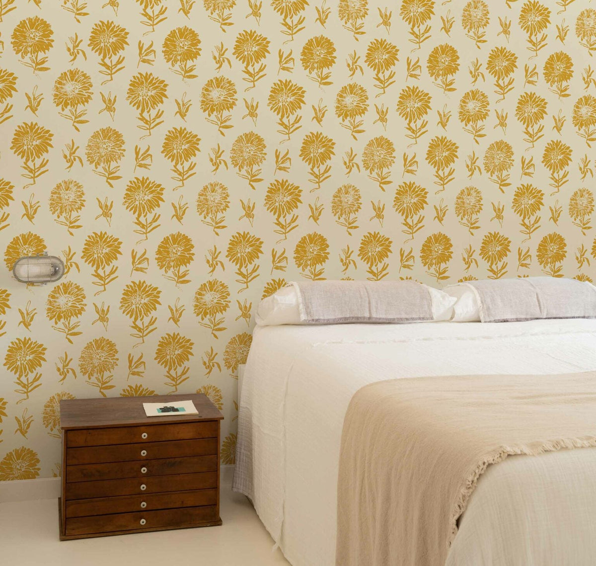 Parterre wallpaper by Coordonné in Curry, shown in a styled room