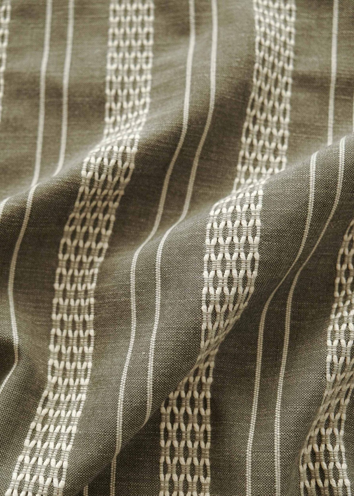 PETITPOINT fabric by Coordonné in PIZARRA, flat pattern view