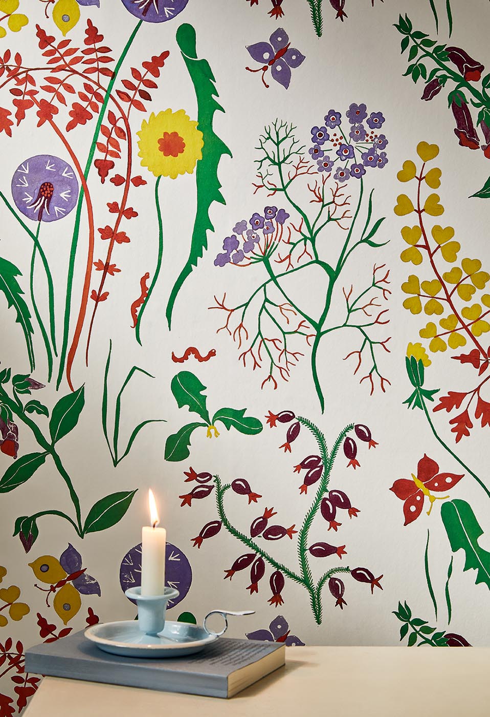 Pre d'Ete Wallpaper by Pierre Frey shown in a room setting (view 2)