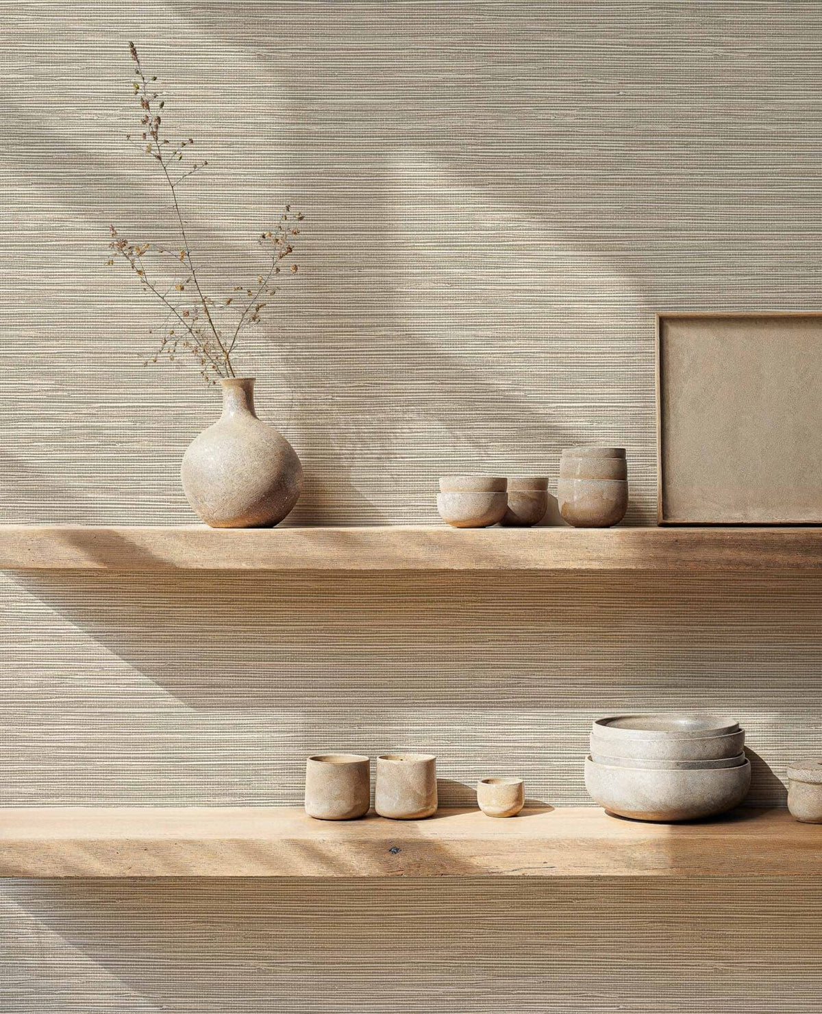Ratán wallpaper by Coordonné in 40, shown in a styled room