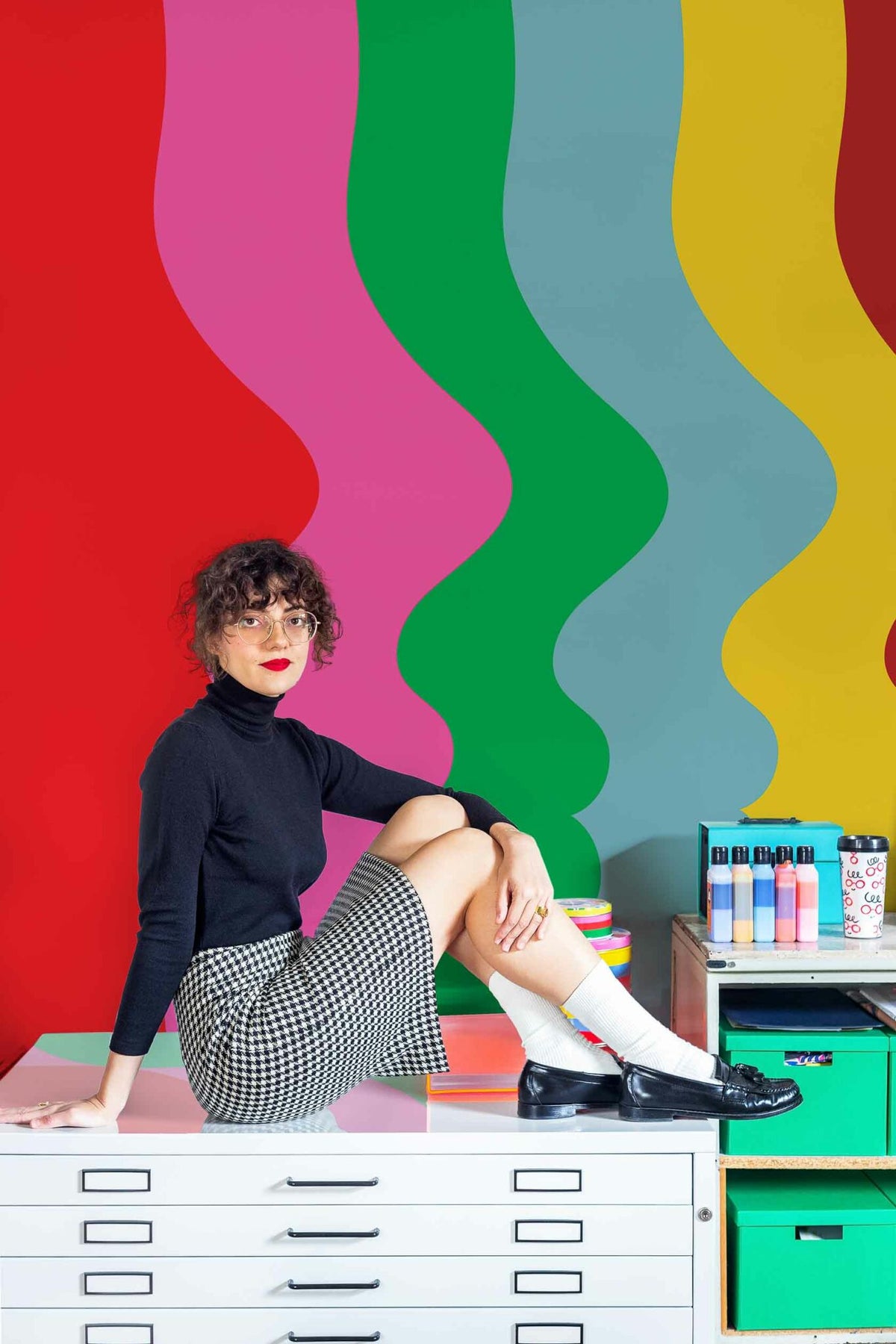Repetita Iuvant mural by Coordonné in Day Dream, shown in a styled room