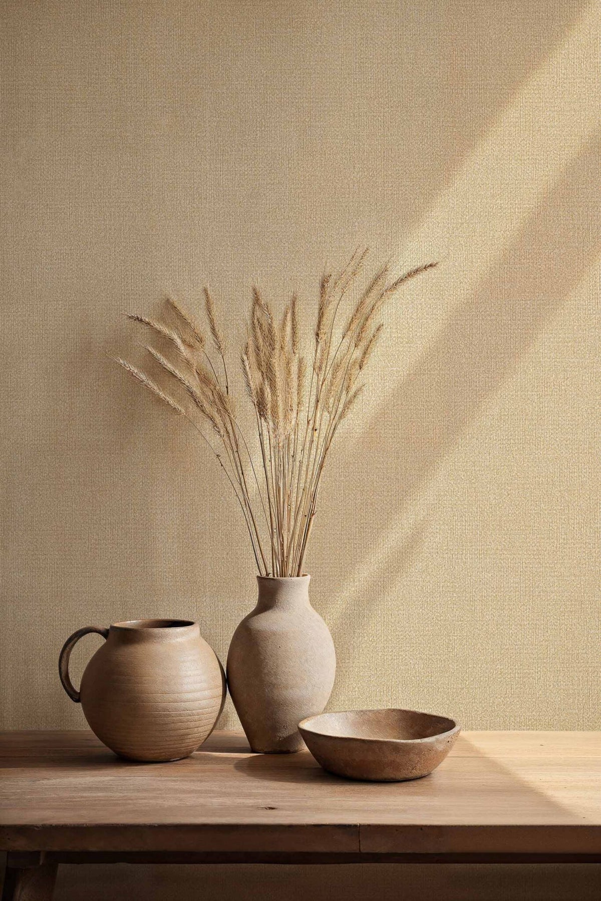 Sastre wallpaper by Coordonné in 21, shown in a styled room