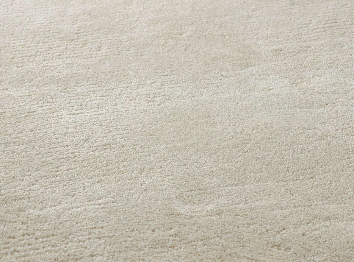 Shilla Cut Rug by Pierre Frey shown in a room setting (view 1)