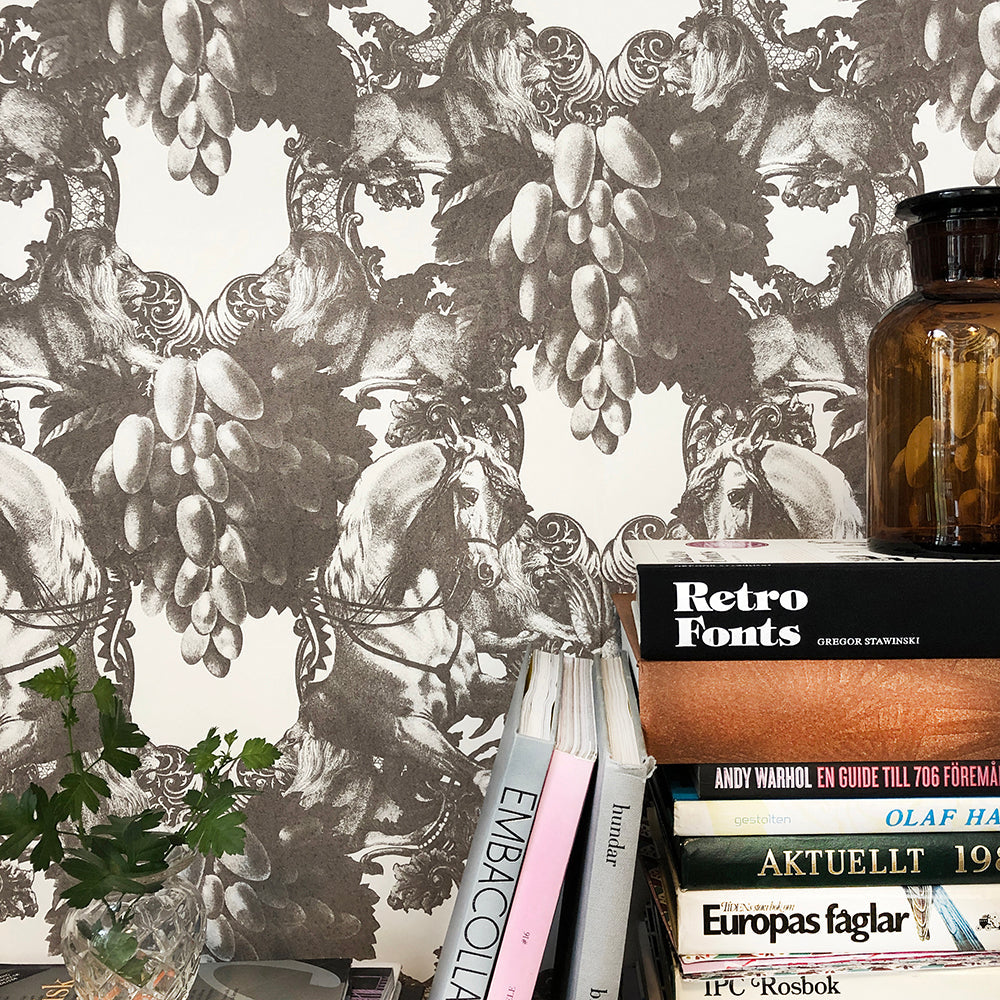 Sir Grace Wallpaper by Studio Lisa Bengtsson in Graphite Gray