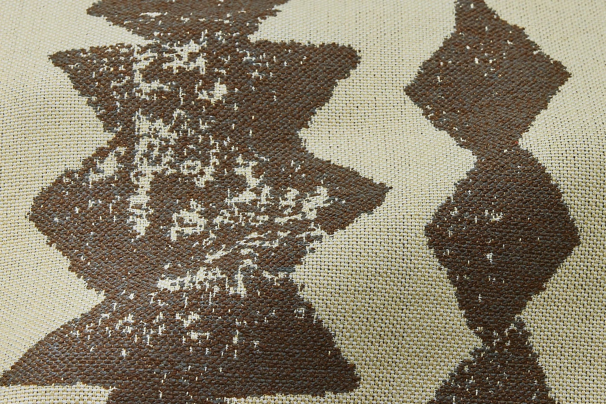 Talisman Fabric by Le Manach in Talisman B68/B93 (L5094_TALISMAN_B68_B93_FE)