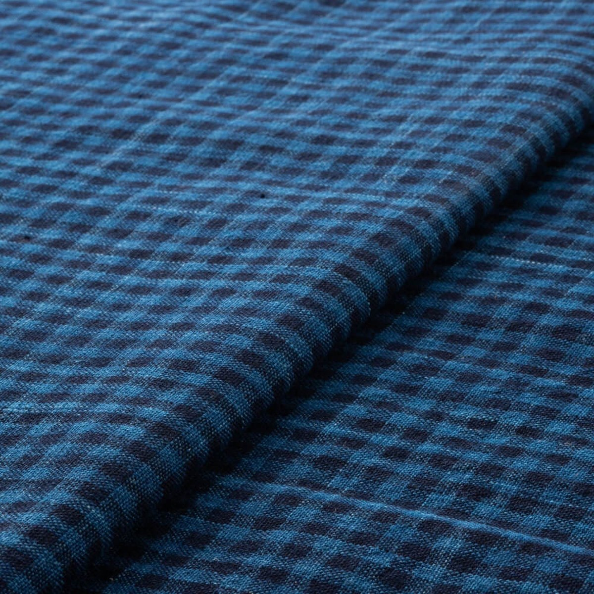 The ReBorn House TRH5790 Matsusaka Momen Mijin-Gōshi Aizome Micro Check in Two-Tone Ai Check, colorway TRH5790.A, flat fabric swatch