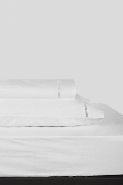 Escada Sheet Set