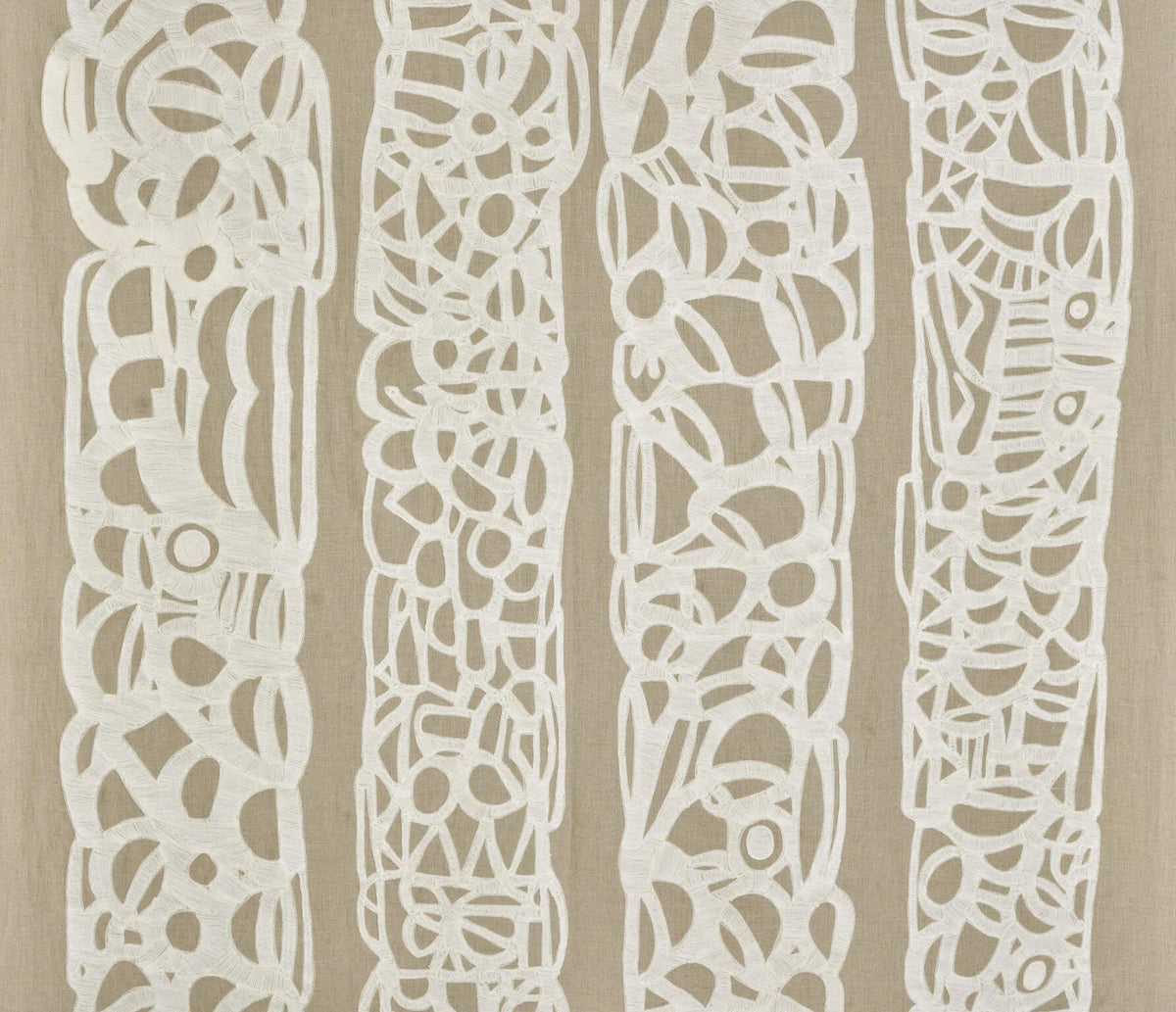 Totem Fabric by Pierre Frey in Blanc (F3374002)