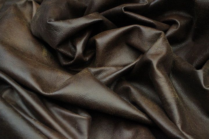TRH-L1226 Brown hand-finished distressed upholstery leather hide, detail view 4